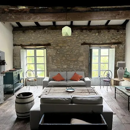 Casa Del Sauce - En La Montana Cerca Del Mar Noriega