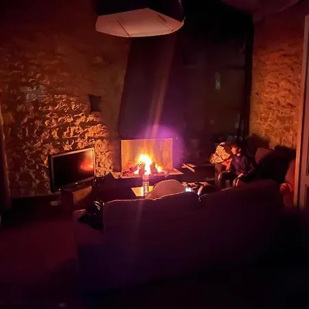 Casa Del Sauce - En La Montana Cerca Del Mar Casa de Férias