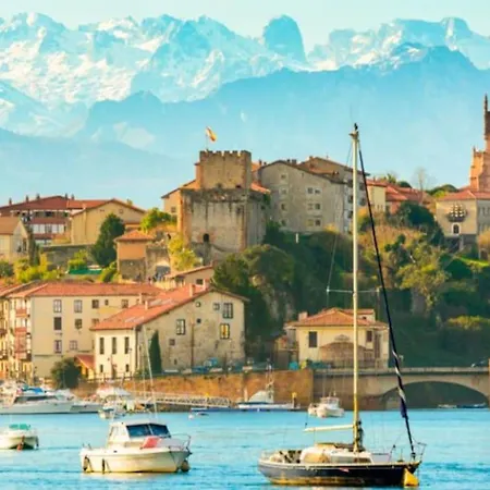 Casa Del Sauce - En La Montana Cerca Del Mar Noriega