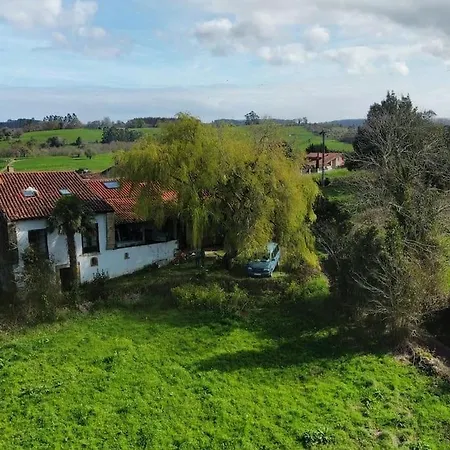 Casa Del Sauce - En La Montana Cerca Del Mar Casa de Férias *